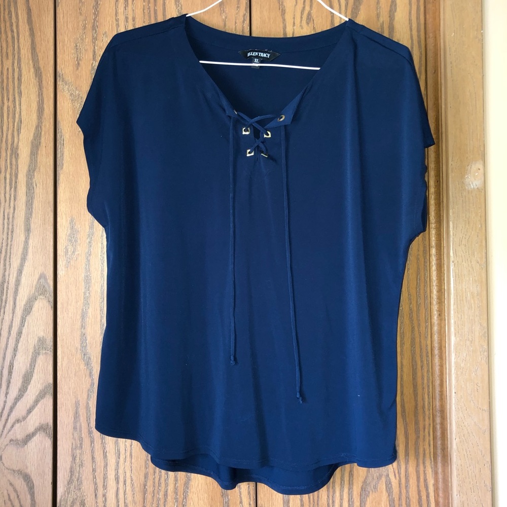 Ellen Tracy cute top